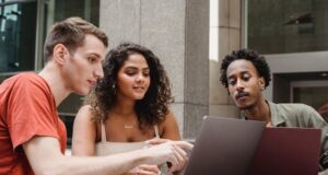 How to Build an Efficient Remote Team With the Right Tech Stack