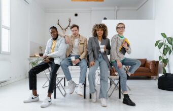 What to Charge as a Beginner Freelancer (With Real Numbers)