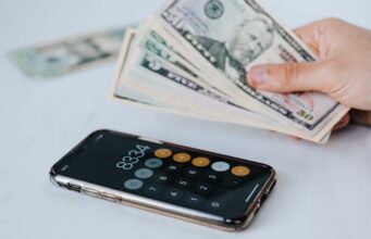 How to Turn a Blog Into an Automated Income System