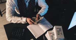 Beginner’s Guide: Making Your First $1 Online