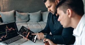 How I Validate a Niche Before Investing Time and Money